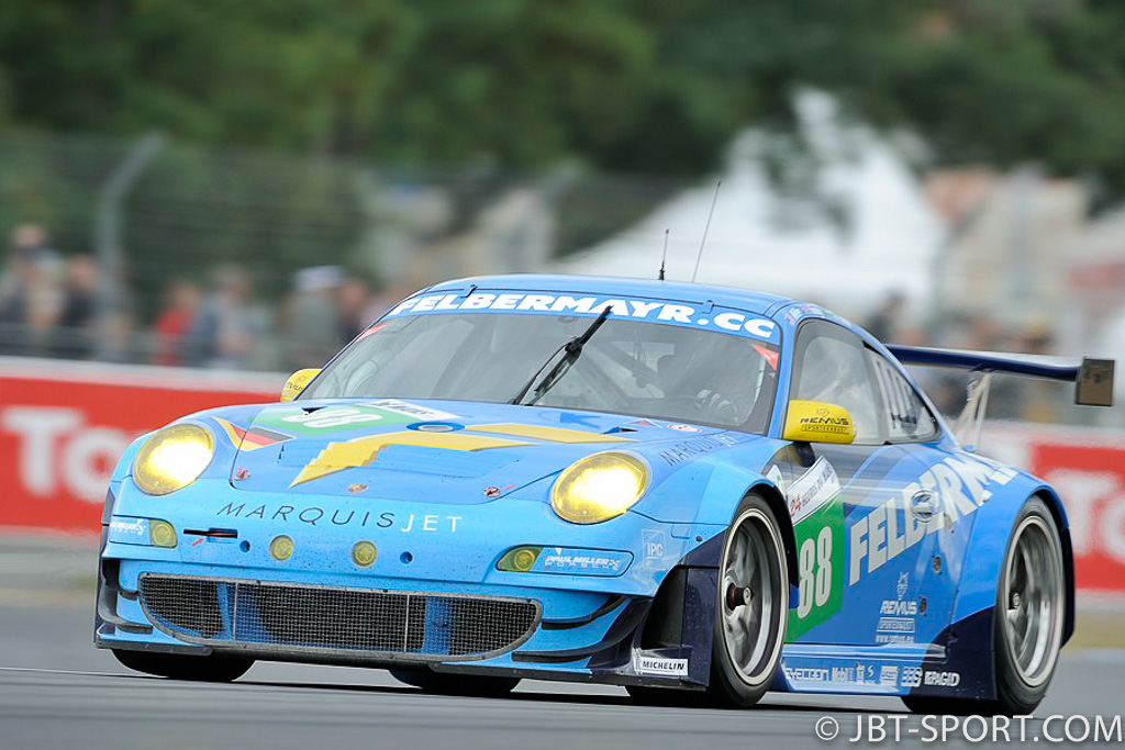 TEAM FELBERMAYR-PROTON - PORSCHE 911 RSR (997)