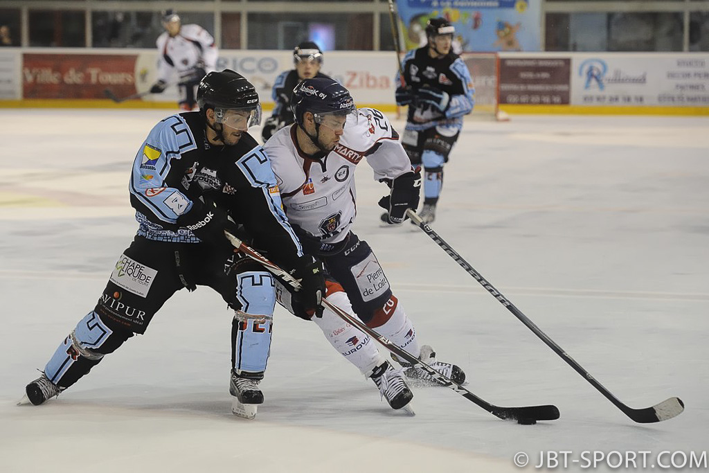 Coupe de France ( 16e de finale )
Tours-Angers 03-07
Tours Leader groupe B Division 2
Angers Leader Ligue Magnus