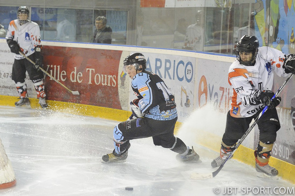 Tours2 - Niort   08-00
( 3e Division )