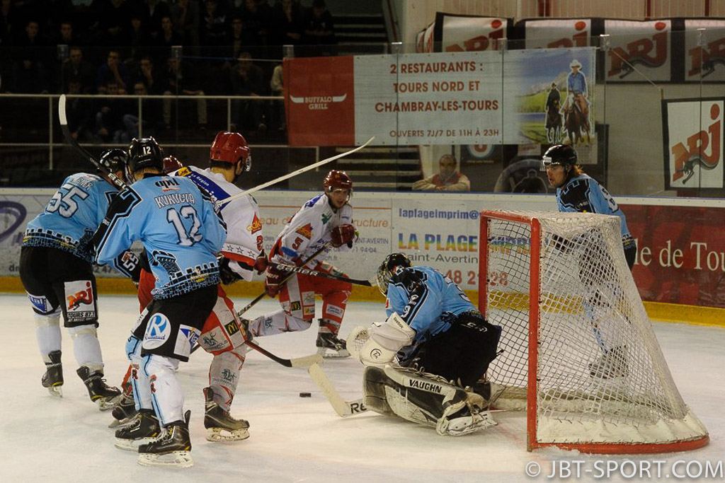 Tours - Amneville
2e Division
03 - 01