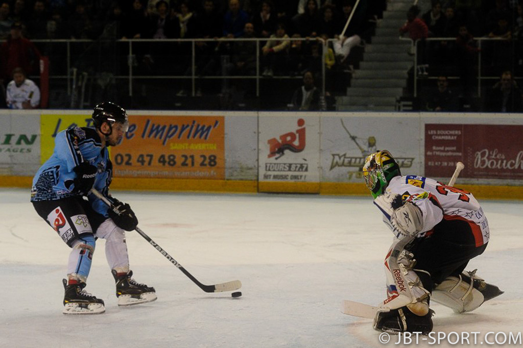 Tours - Amneville
2e Division
03 - 01