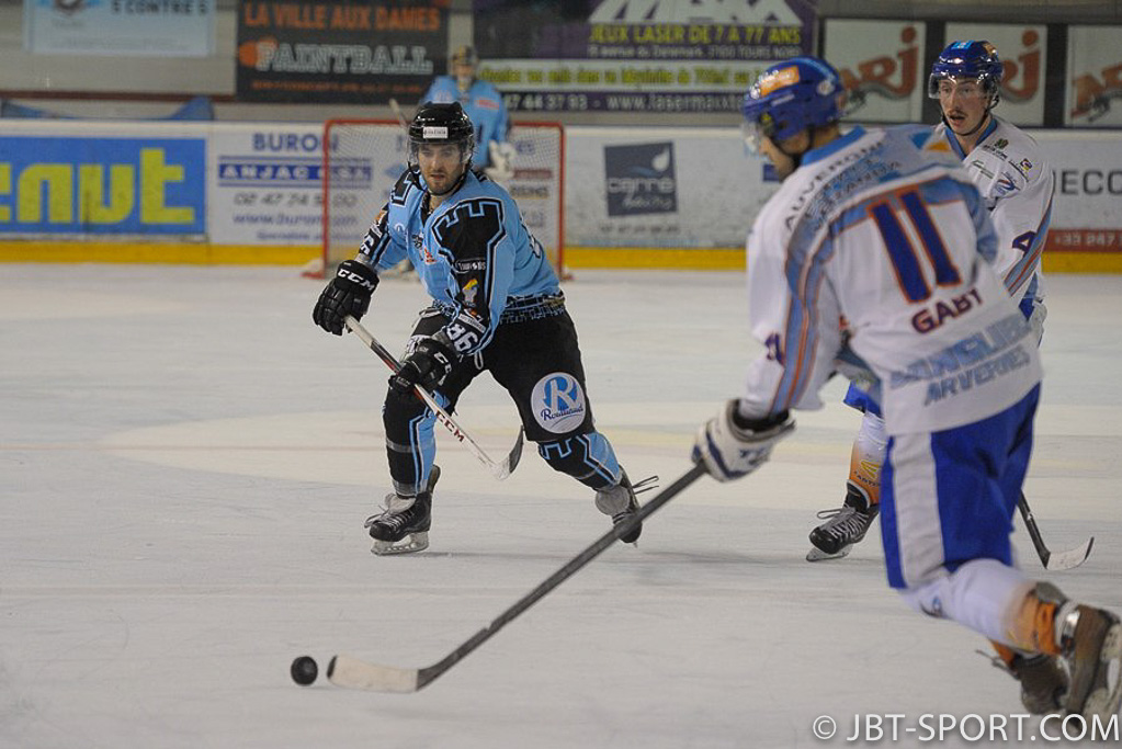 Tours - Clermont-Ferrand
03 - 05