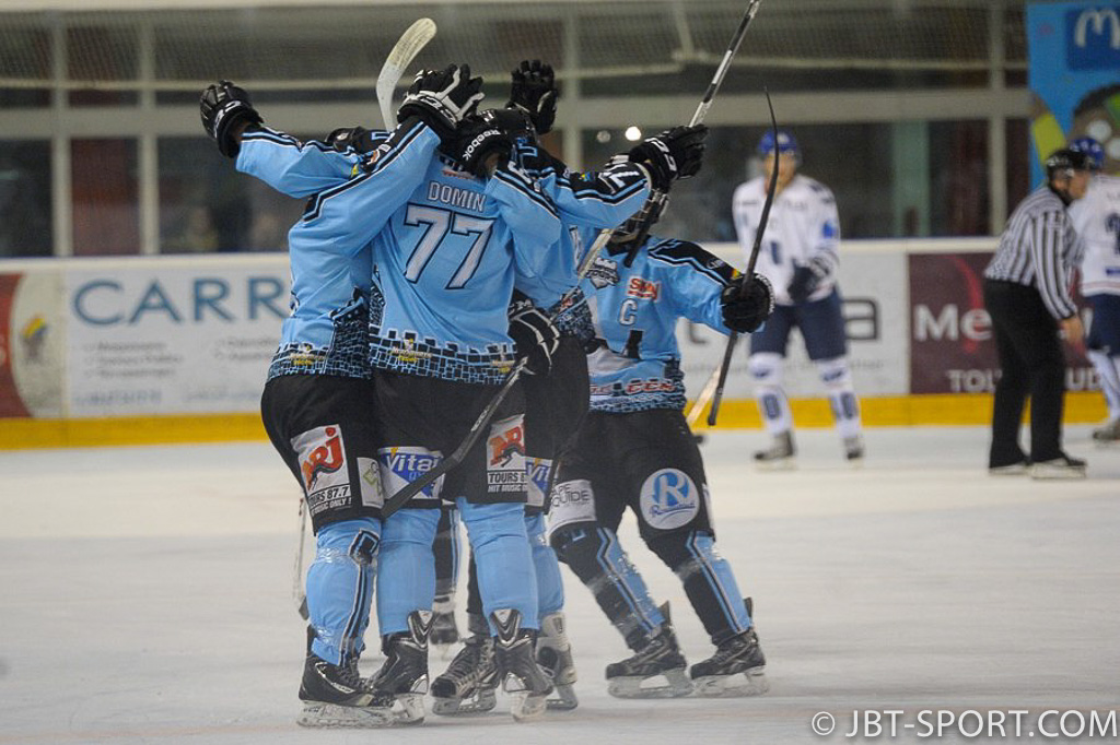Tours - Français Volants
03 - 02 après prolongation
( 2e Division )