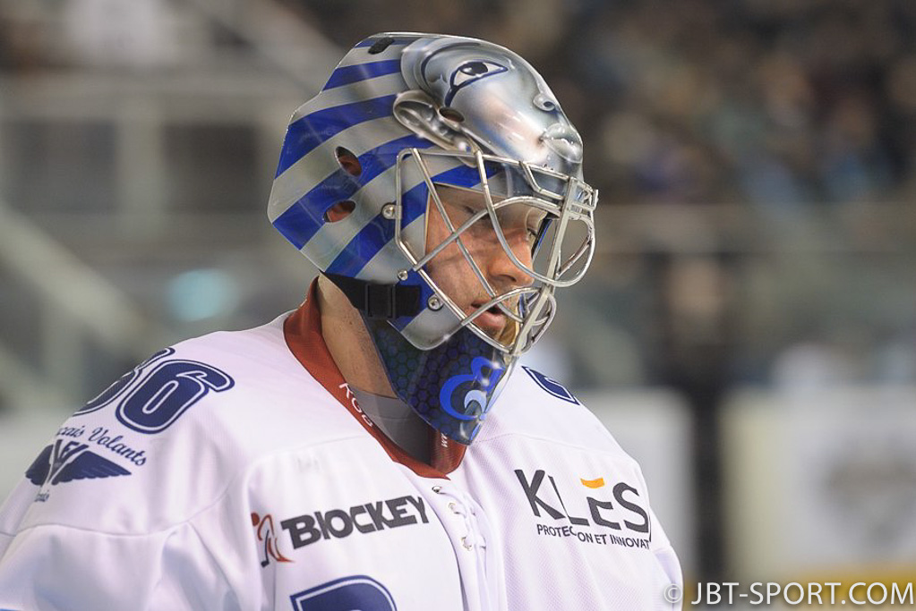 Tours - Français Volants
03 - 02 après prolongation
( 2e Division )