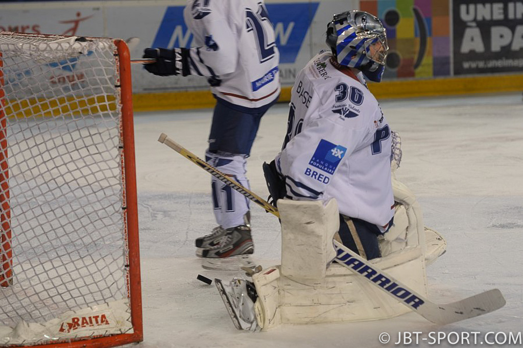 Tours - Français Volants
03 - 02 après prolongation
( 2e Division )