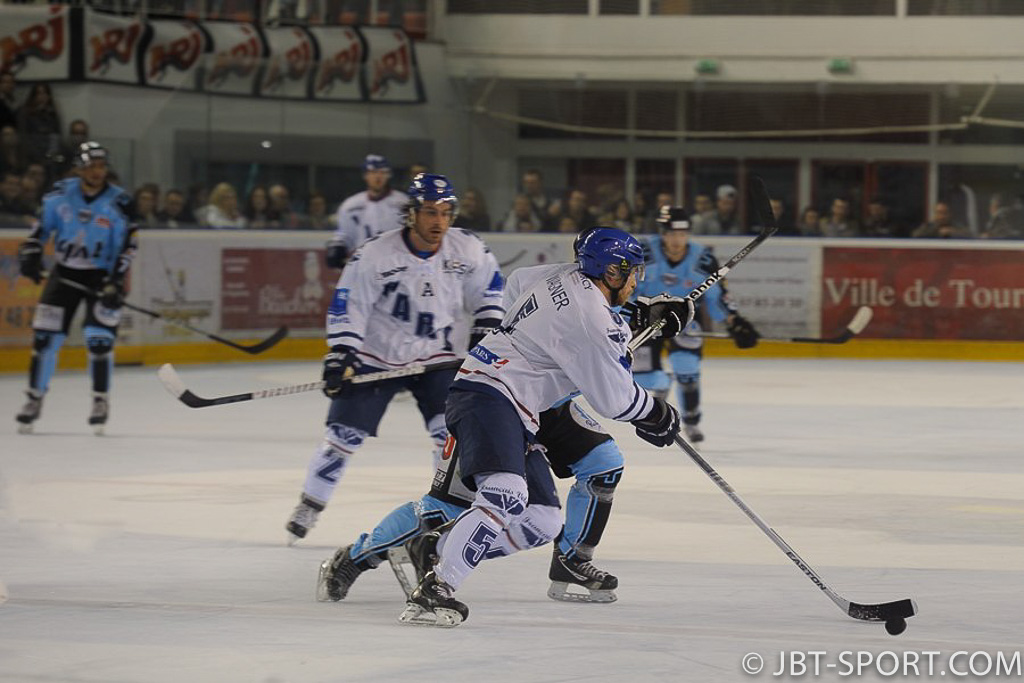 Tours - Français Volants
03 - 02 après prolongation
( 2e Division )