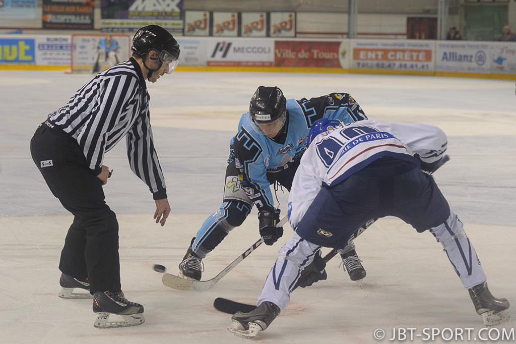 Tours - Français Volants
03 - 02 après prolongation
( 2e Division )