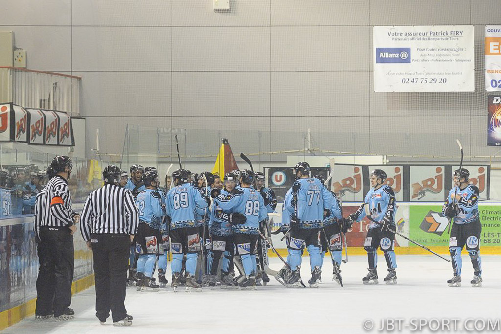 Tours - Français Volants
03 - 02 après prolongation
( 2e Division )