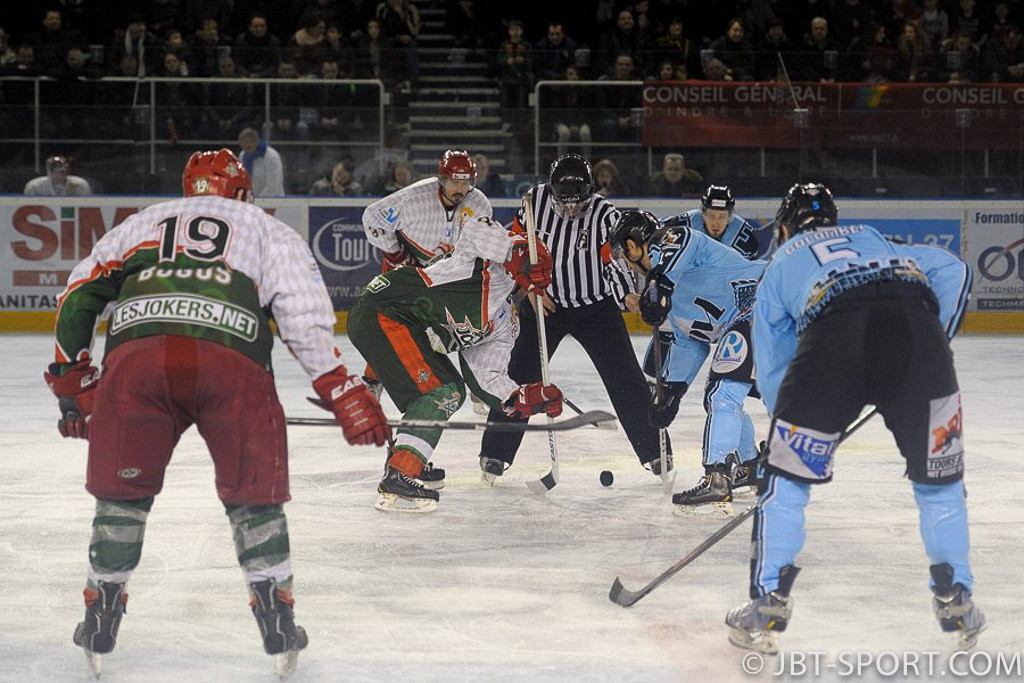 TOURS - CERGY PONTOISE
10 - 01
( 2e Division )