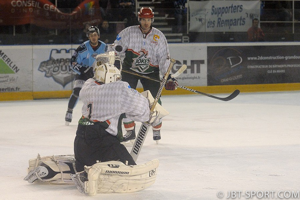 TOURS - CERGY PONTOISE
10 - 01
( 2e Division )