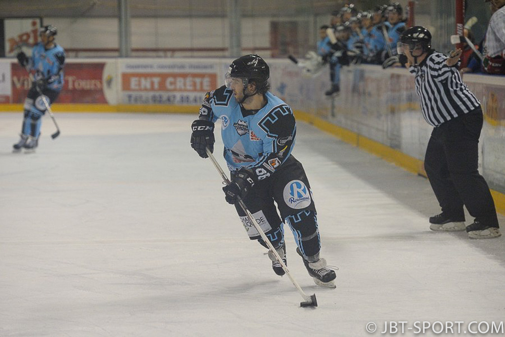 TOURS - CERGY PONTOISE
10 - 01
( 2e Division )