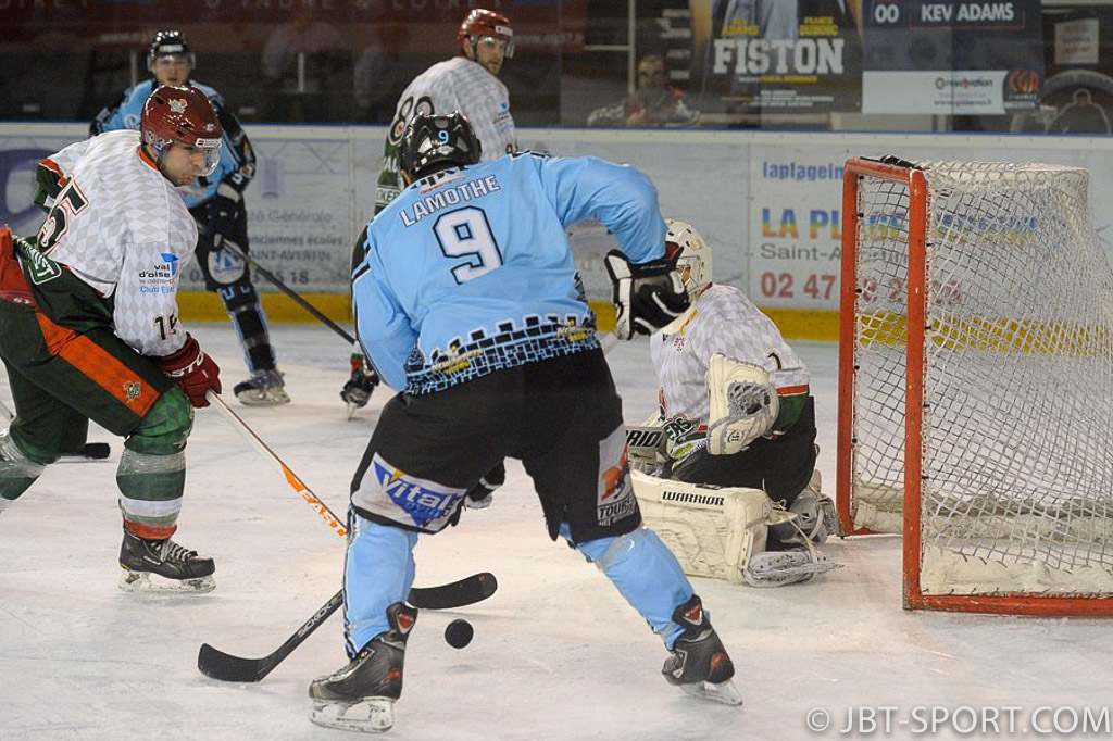TOURS - CERGY PONTOISE
10 - 01
( 2e Division )