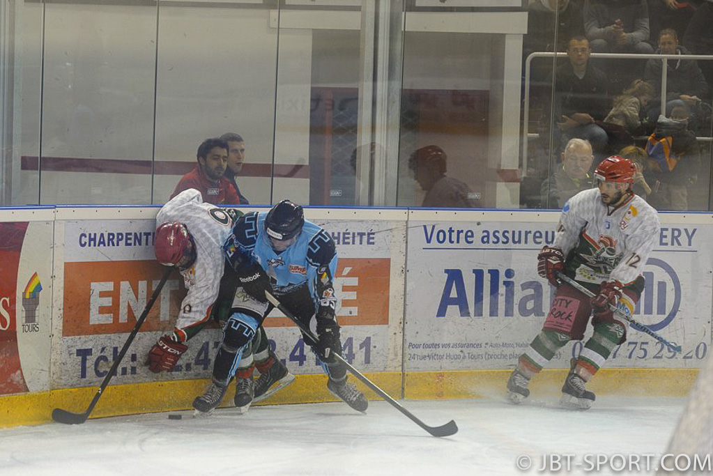 TOURS - CERGY PONTOISE
10 - 01
( 2e Division )