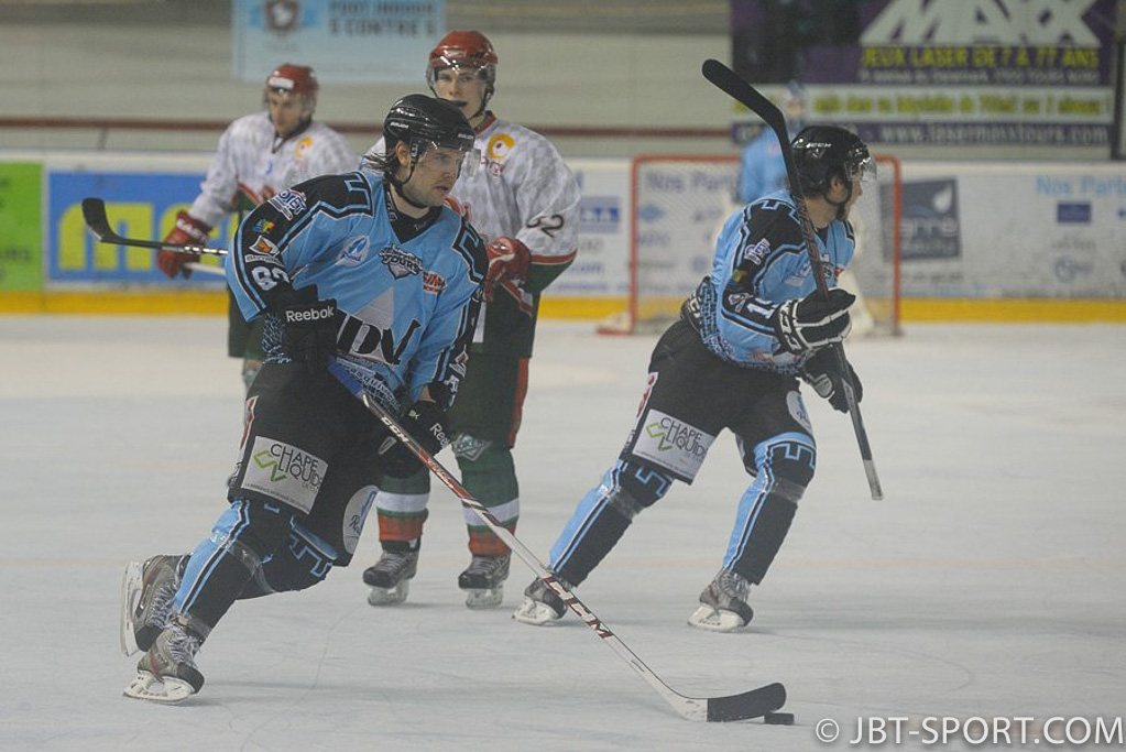 TOURS - CERGY PONTOISE
10 - 01
( 2e Division )