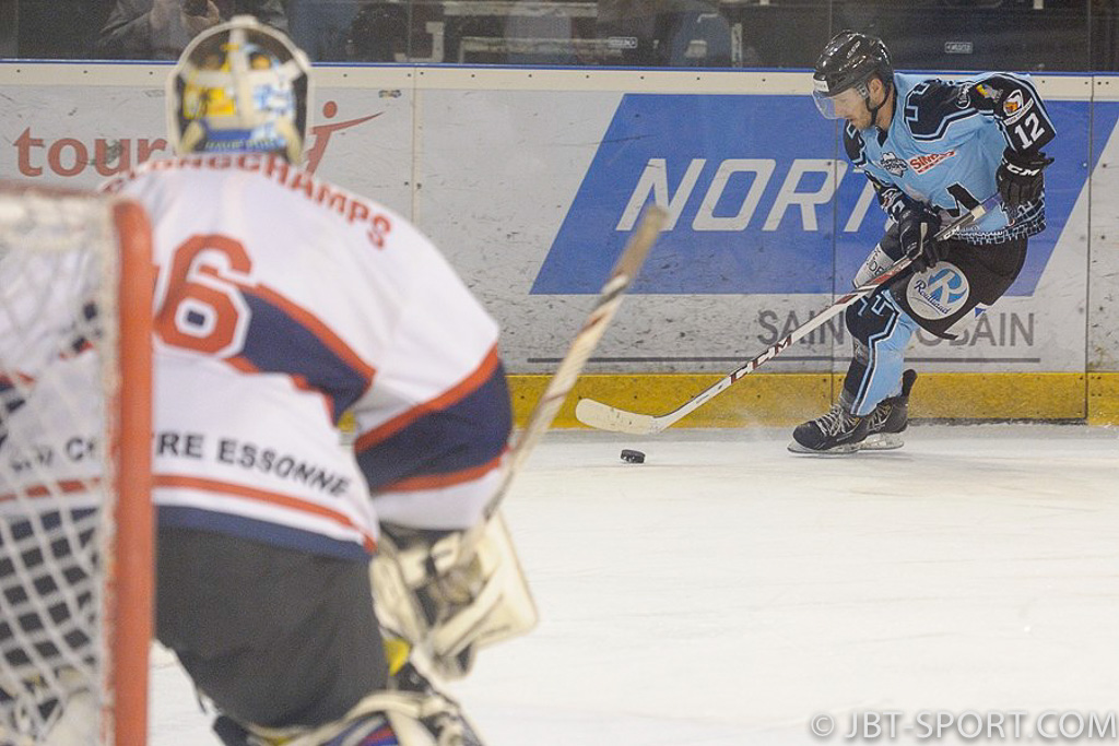 Tours - Evry
1/8 de finale Play Offs match retour
05 -04
( 2e Division )