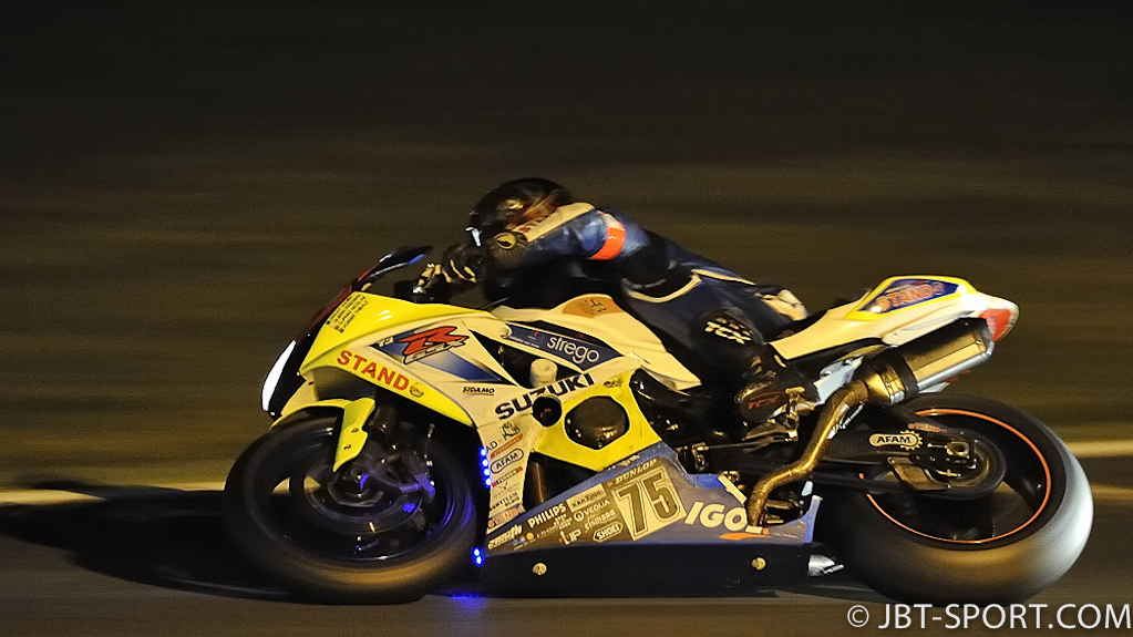 STAND 41 - ADRENATEAM - 1000 GSXR