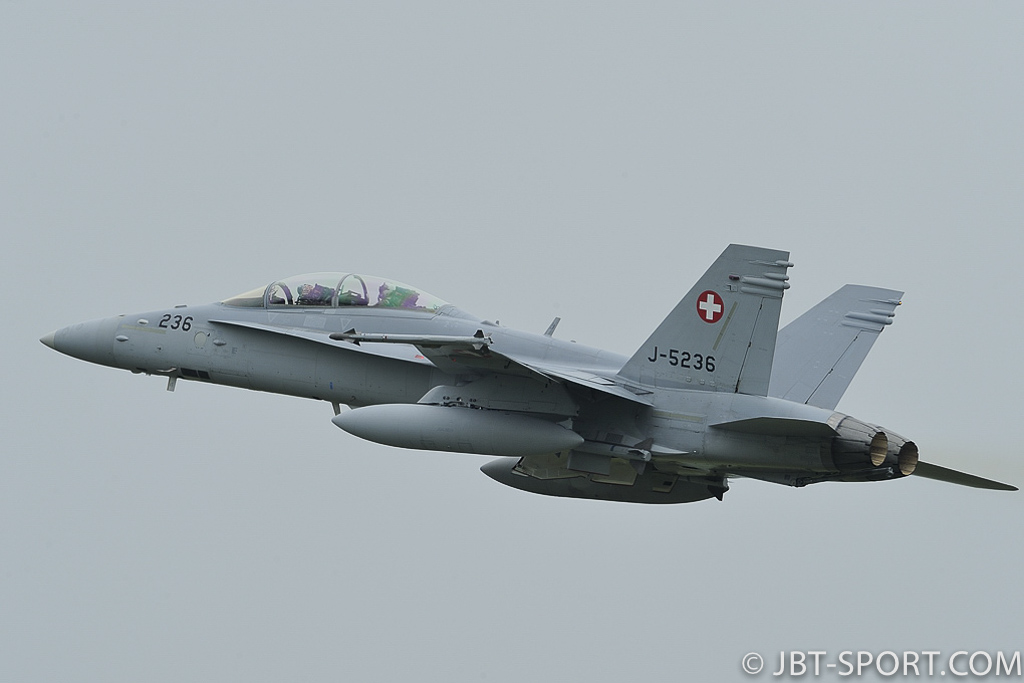 F18 - Suisse