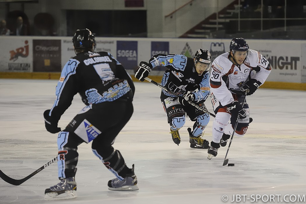 Coupe de France ( 16e de finale )
Tours-Angers 03-07
Tours Leader groupe B Division 2
Angers Leader Ligue Magnus
