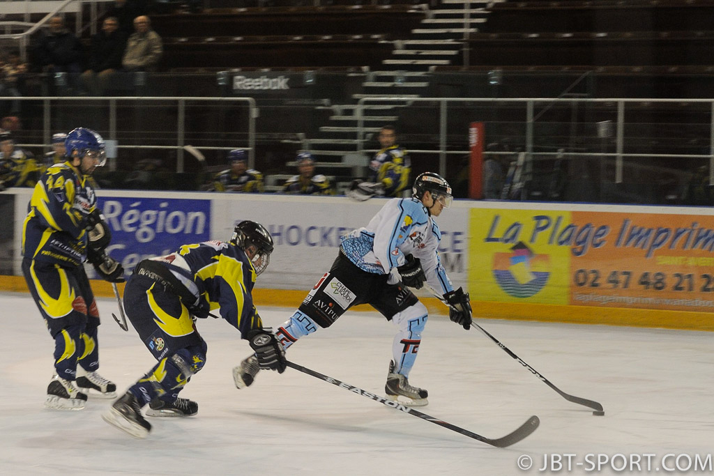 Tours2 - Limoges 03-07
( 3e Division )