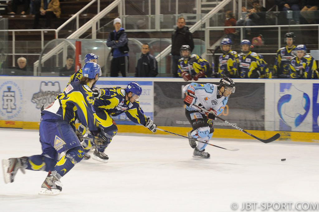 Tours2 - Limoges 03-07
( 3e Division )