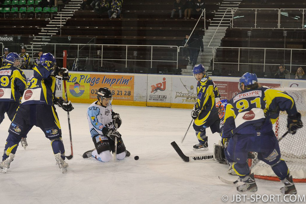 Tours2 - Limoges 03-07
( 3e Division )