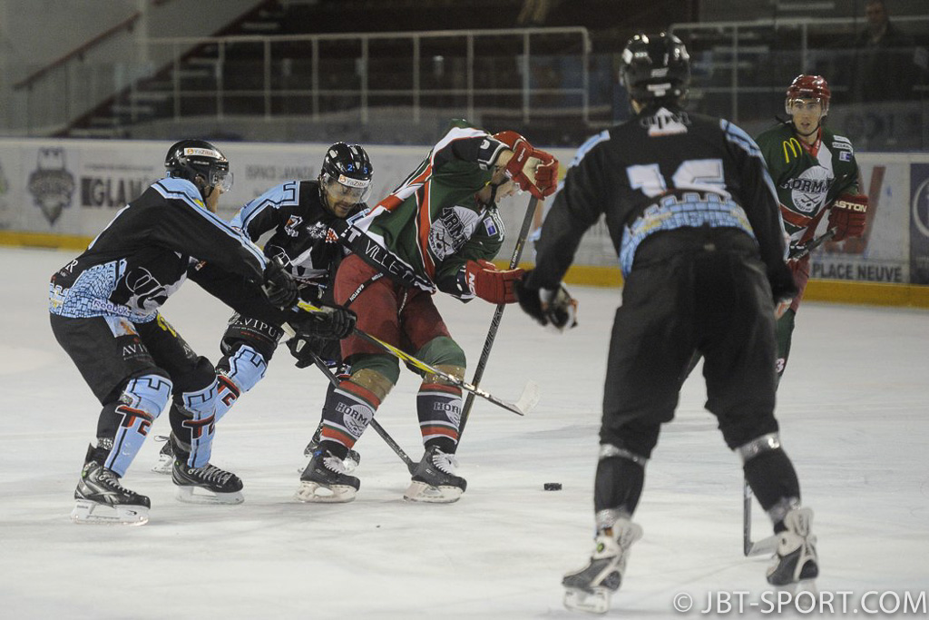 Tours2 - Anglet2   09-04
( 3e Division )