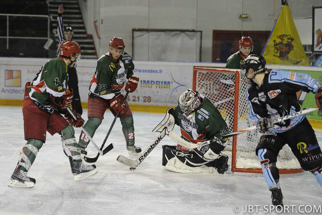 Tours2 - Anglet2   09-04
( 3e Division )
