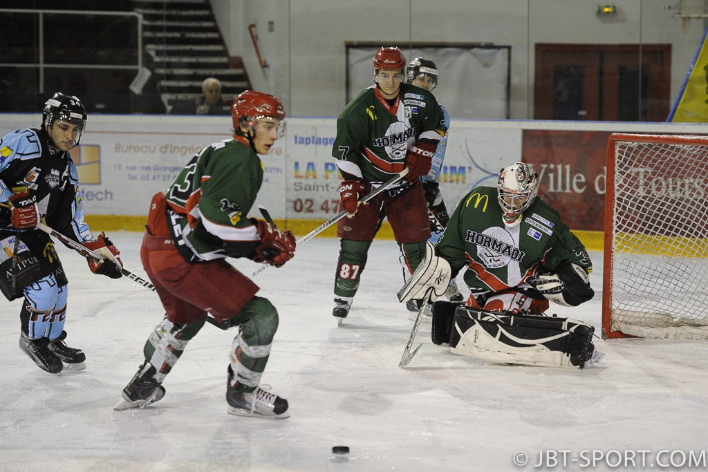 Tours2 - Anglet2   09-04
( 3e Division )