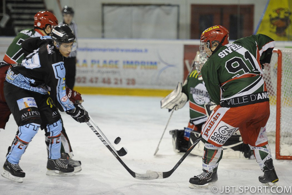Tours2 - Anglet2   09-04
( 3e Division )