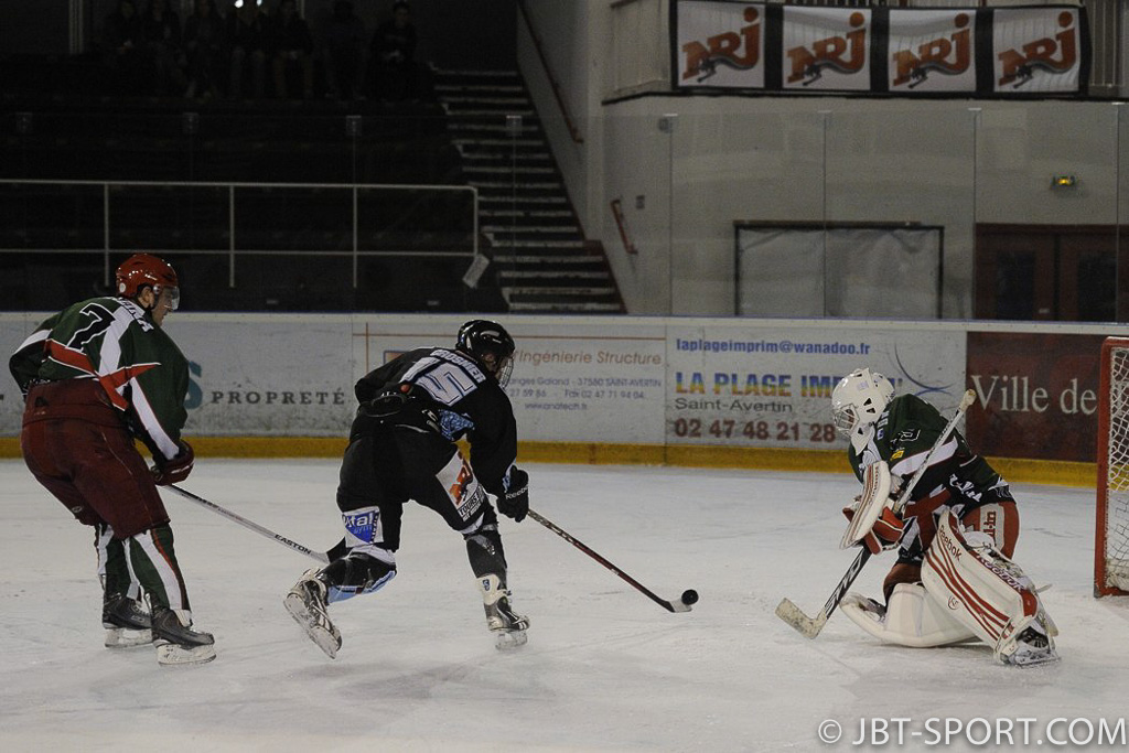 Tours2 - Anglet2   09-04
( 3e Division )
