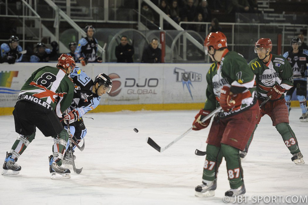Tours2 - Anglet2   09-04
( 3e Division )