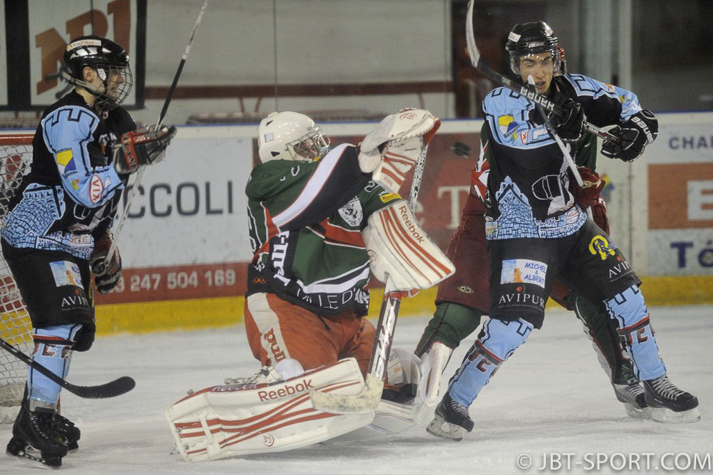 Tours2 - Anglet2   09-04
( 3e Division )