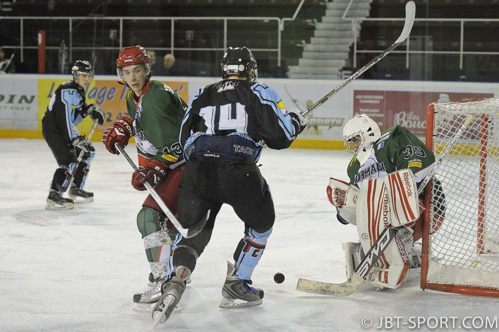 Tours2 - Anglet2   09-04
( 3e Division )