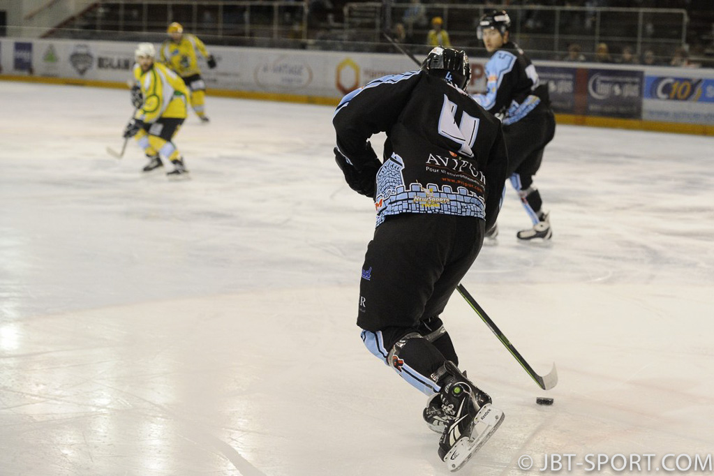 Tours2 - Viry Chatillon   05-02
1/4 de finale retour play offs division 3
Tours2 qualifié pour la phase finale