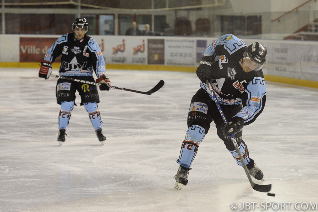 Tours2 - Viry Chatillon   05-02
1/4 de finale retour play offs division 3
Tours2 qualifié pour la phase finale