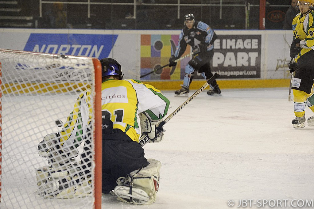 Tours2 - Viry Chatillon   05-02
1/4 de finale retour play offs division 3
Tours2 qualifié pour la phase finale
