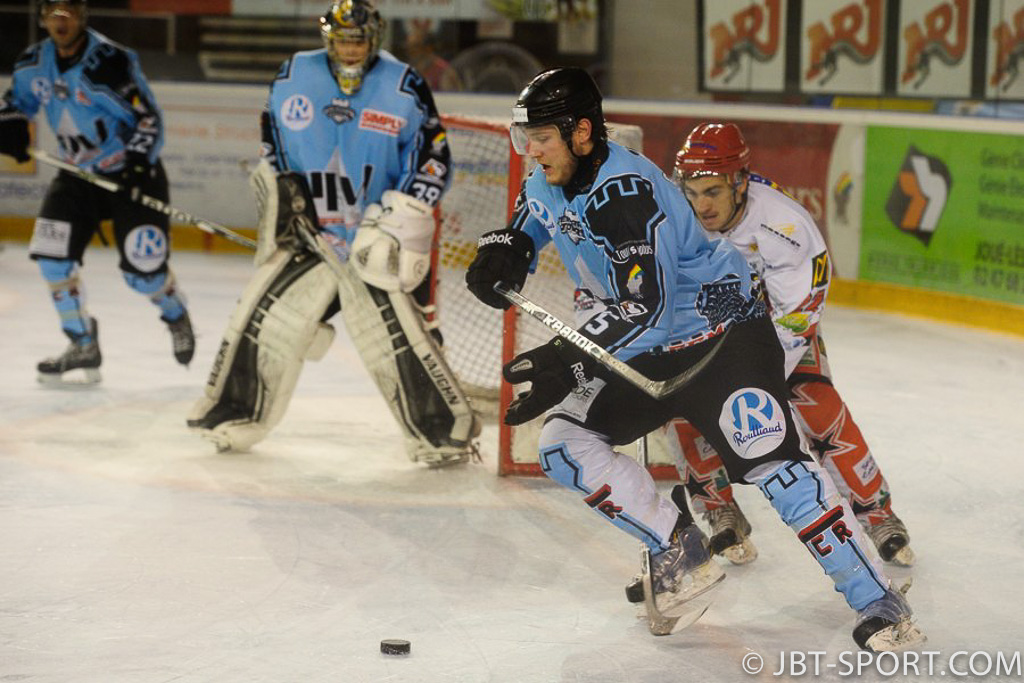 Tours - Amneville
2e Division
03 - 01