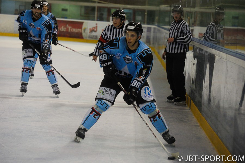 Tours - Amneville
2e Division
03 - 01