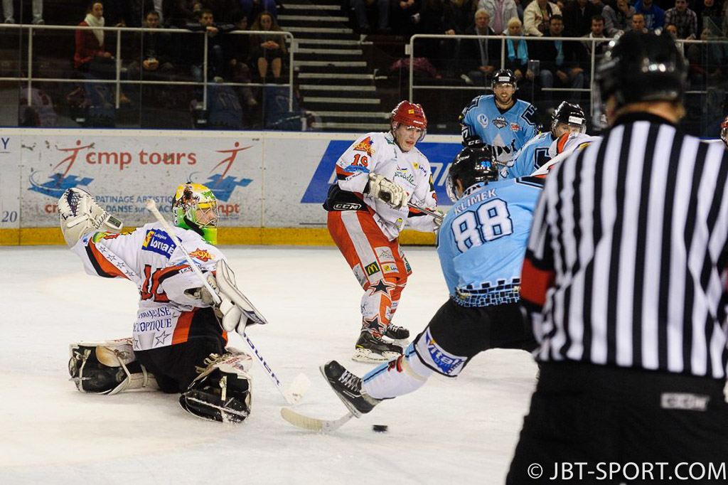 Tours - Amneville
2e Division
03 - 01