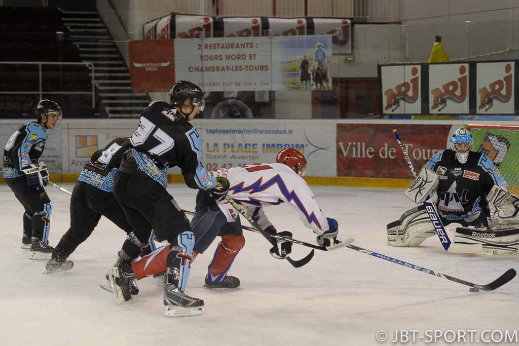 Tours2 - Asnieres2
(3e Division )
06 - 05