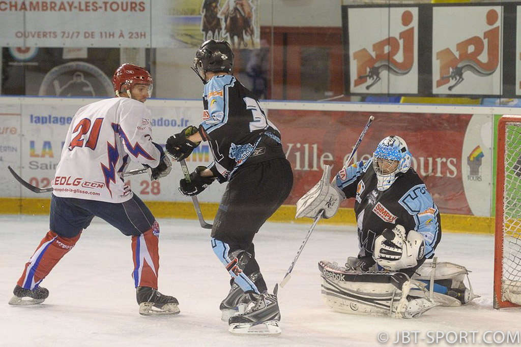 Tours2 - Asnieres2
(3e Division )
06 - 05