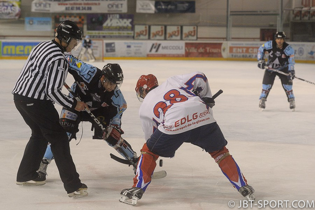 Tours2 - Asnieres2
(3e Division )
06 - 05