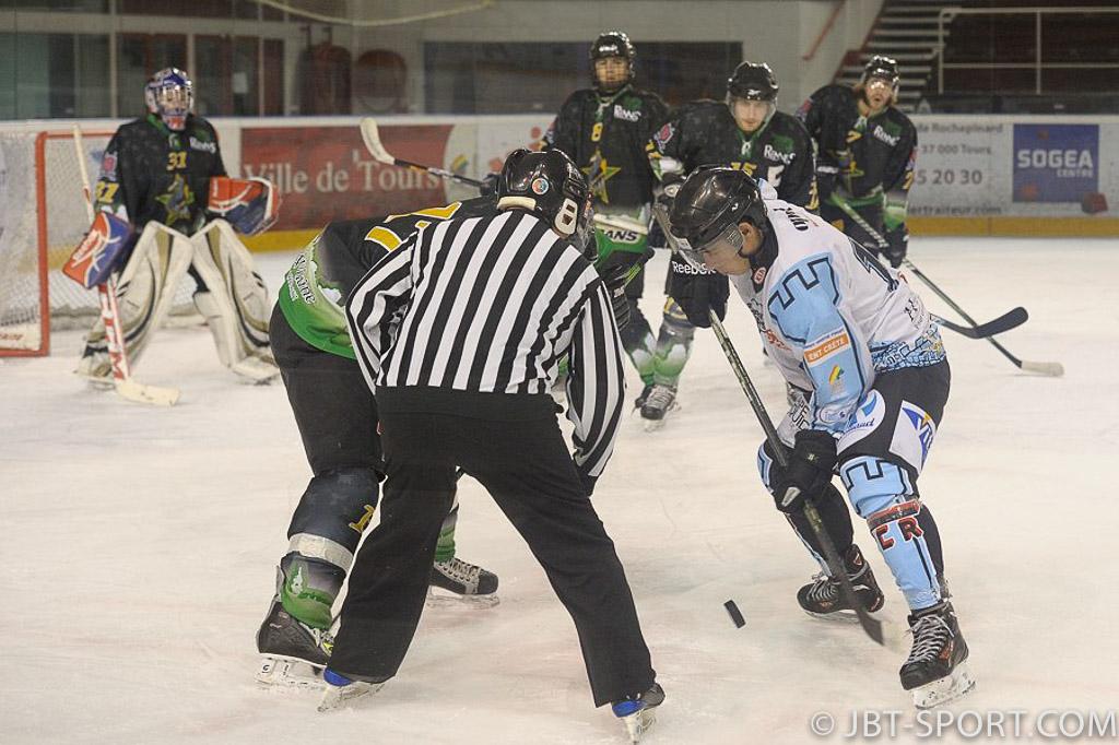 Tours2 - Rennes  16-03
3e Division