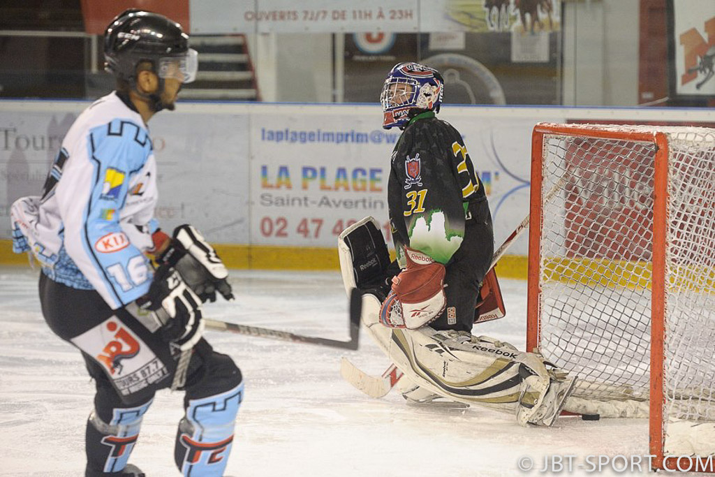 Tours2 - Rennes  16-03
3e Division