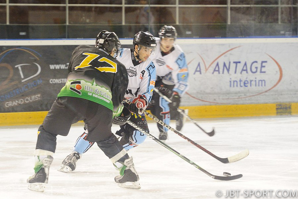 Tours2 - Rennes  16-03
3e Division
