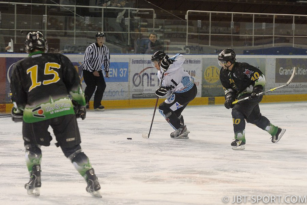 Tours2 - Rennes  16-03
3e Division