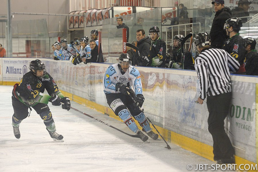 Tours2 - Rennes  16-03
3e Division