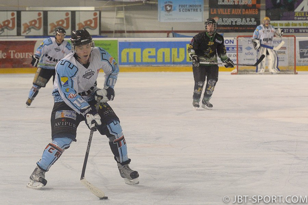 Tours2 - Rennes  16-03
3e Division