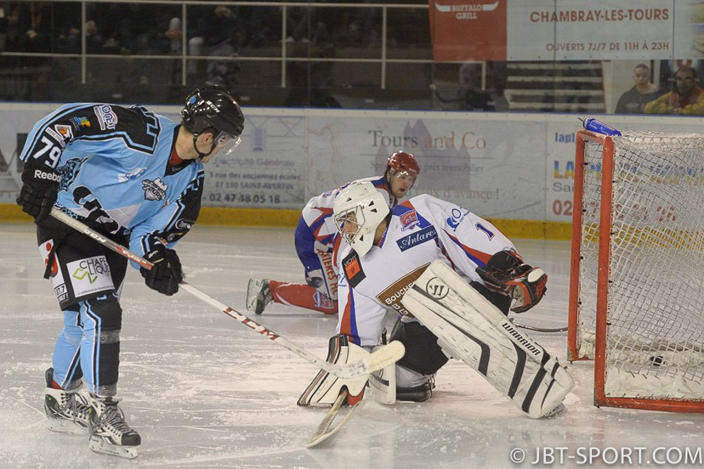 Tours - Asnières
09 - 02