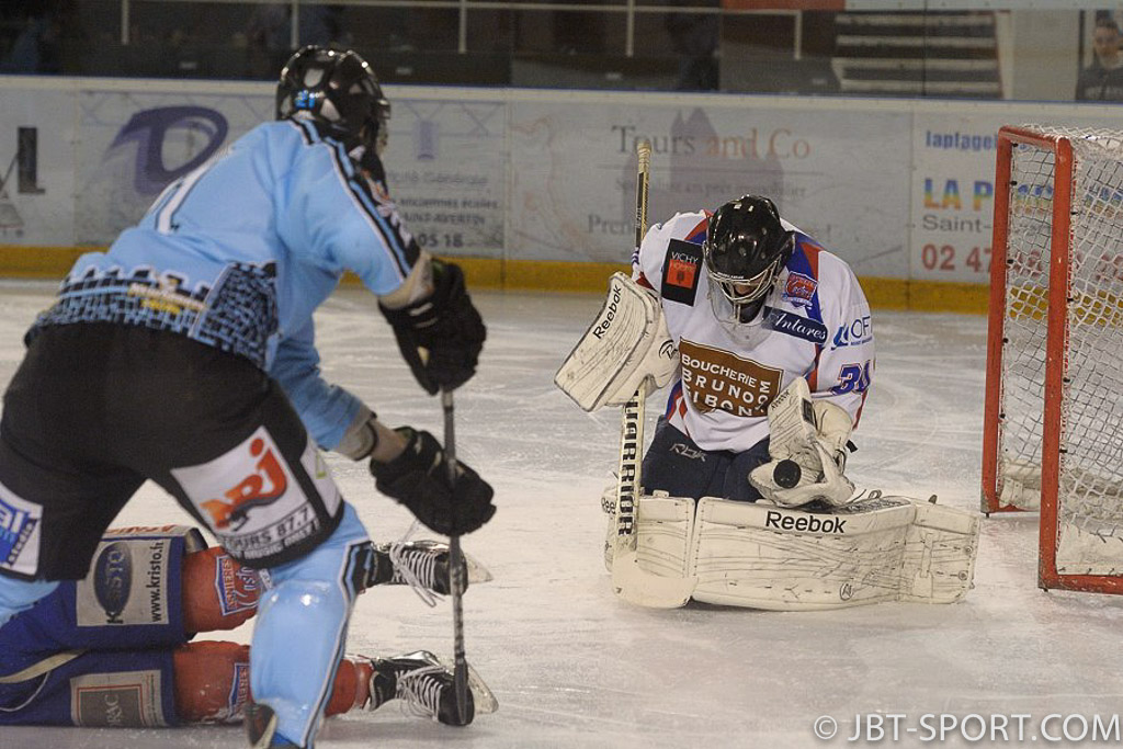 Tours - Asnières
09 - 02